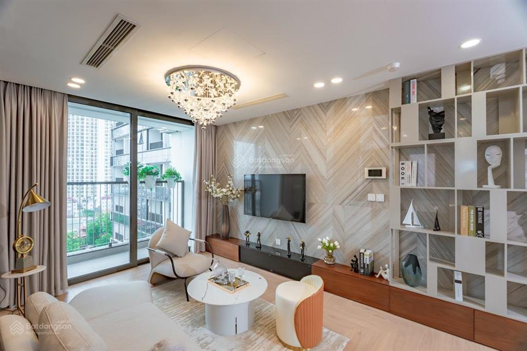 Hiếm cho thuê căn hộ d'capitale, 95m2, 3pn, full nội thất, giá 25 tr/tháng.  0961 352 ***
