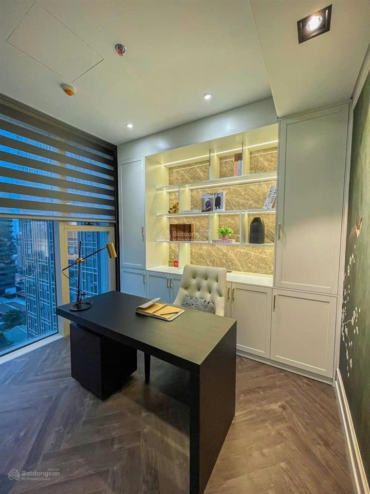 Cực hiếm cho thuê the golden palm, 130m2, 3pn+1, full nội thất, 21.5tr/tháng.  0961.,352.,598