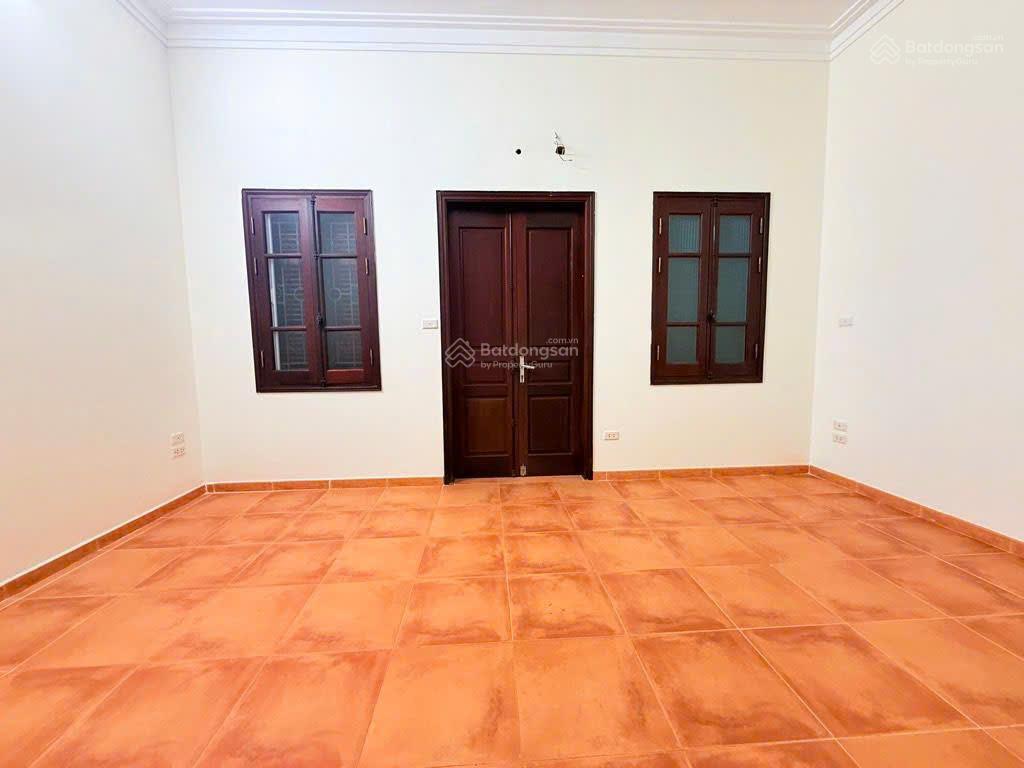 170triệu/m2 | dân xây | 5tầng | mt 5m | sát phố | cầu diễn | không lỗi phong thủy, không quy hoạch