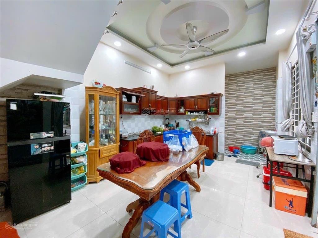 Bán nhà chính chủ 4 tầng 2 mặt tiền, hẻm 8m có vỉa hè, thích hợp ở + văn phòng hoặc siêu thị mini