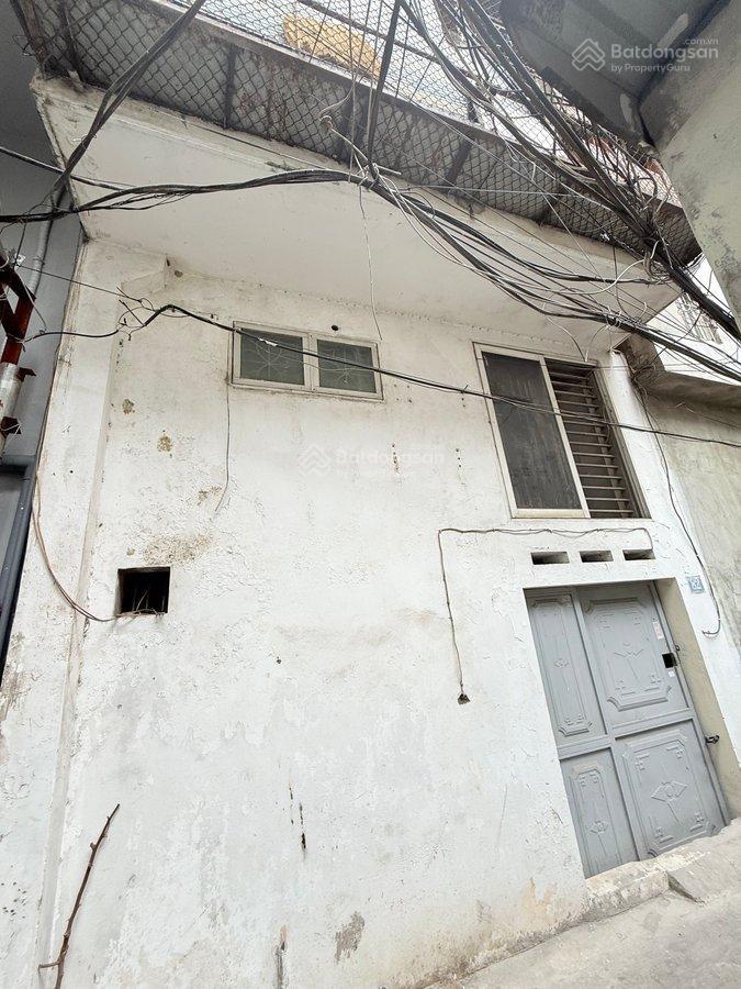 Nguyễn trãi  cự lộc  quan nhân bán đất tặng nhà 2 tầng cũ | ngõ thông | gần sân chơi