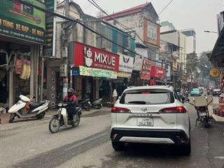 Phan đình giót 111m2, 3tầng, mt 6.4m, ô tô lùi cửa, 40m ra ô tô tránh. giá đầu tư. chỉ 12tỷ