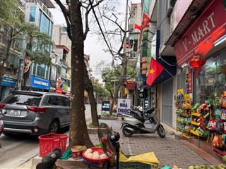 Phân lô tô hiệu 42m/ 5tầng , thang máy, ô tô lùi cửa. vị trí đắc địa, kd sầm uất, giá 10ty500