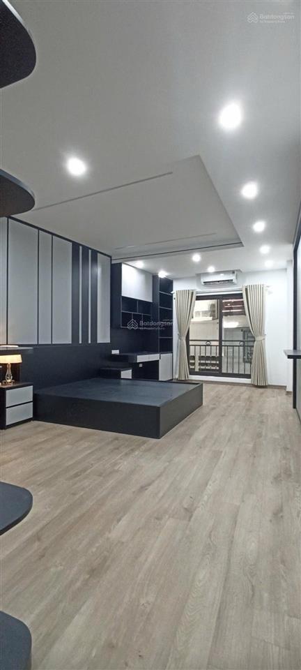 Bán nhà nguyễn viết xuân 45m², 5 tầng, thang máy, ô tô đỗ cửa. giá 11 tỷ 200