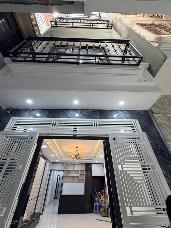 Bán nhà nguyễn viết xuân 45m², 5 tầng, thang máy, ô tô đỗ cửa. giá 11 tỷ 200