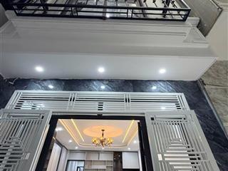 Bán nhà nguyễn viết xuân 45m², 5 tầng, thang máy, ô tô đỗ cửa. giá 11 tỷ 200