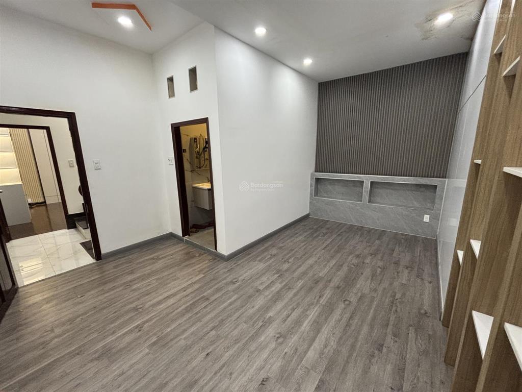 Cho thuê nhà 4 tầng 129 trần văn quang, phường bảy hiền, tp.hcm  35 triệu
