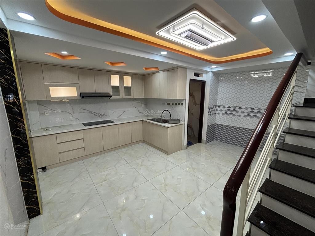 Cho thuê nhà 4 tầng 129 trần văn quang, phường bảy hiền, tp.hcm  35 triệu