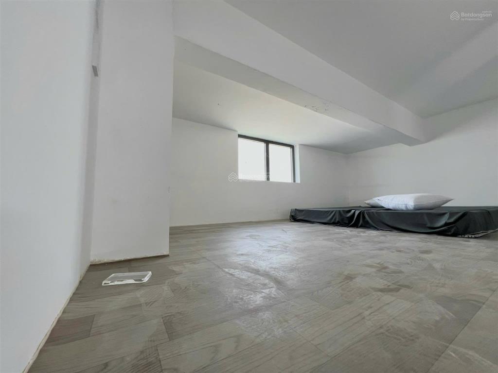 Cho thuê duplex 1 trệt 1 lầu siêu to khổng lồ  ở được 4ng 4xe thoải mái, đi bộ đh văn lang 500m