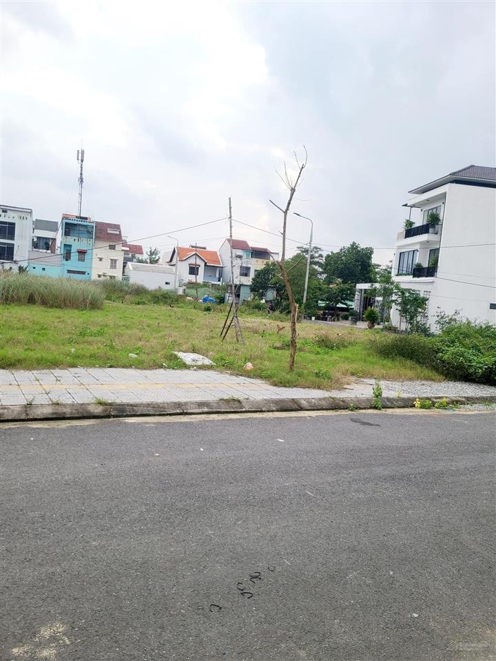 Đường 28 tháng 3 royal new citi thanh hà hội an