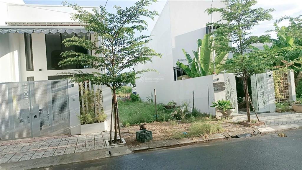 Đường 28 tháng 3 royal new citi thanh hà hội an