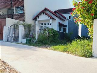 Nhà siêu đẹp gần cầu cẩm châu chợ bà lê kiệt oto tống văn sương