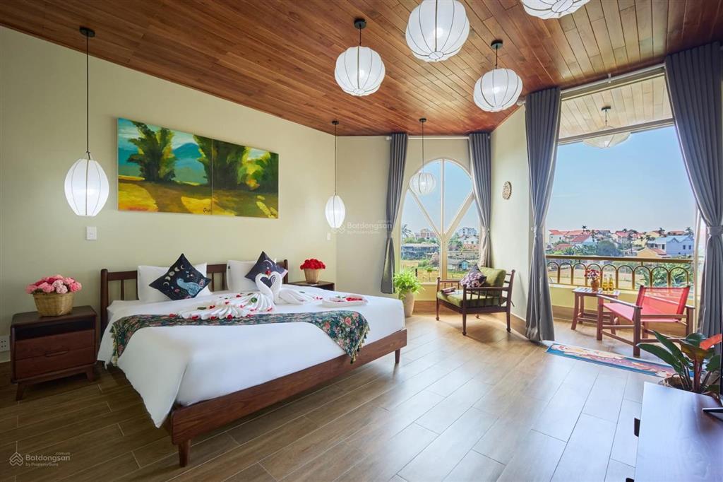 Bán khách sạn hội an 20 phòng mini mới căn trảng kèo