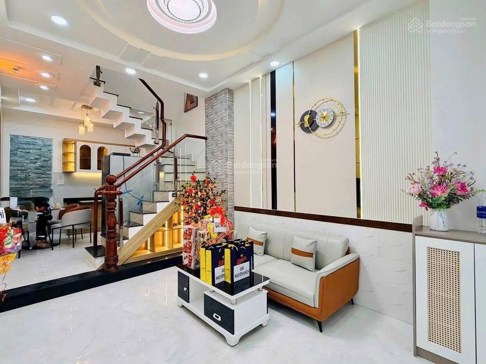 Giảm sâu 650tr  chỉ 4.8 tỷ  mã lò 55m²  hẻm 5m oto  3pn, đẹp ở ngay