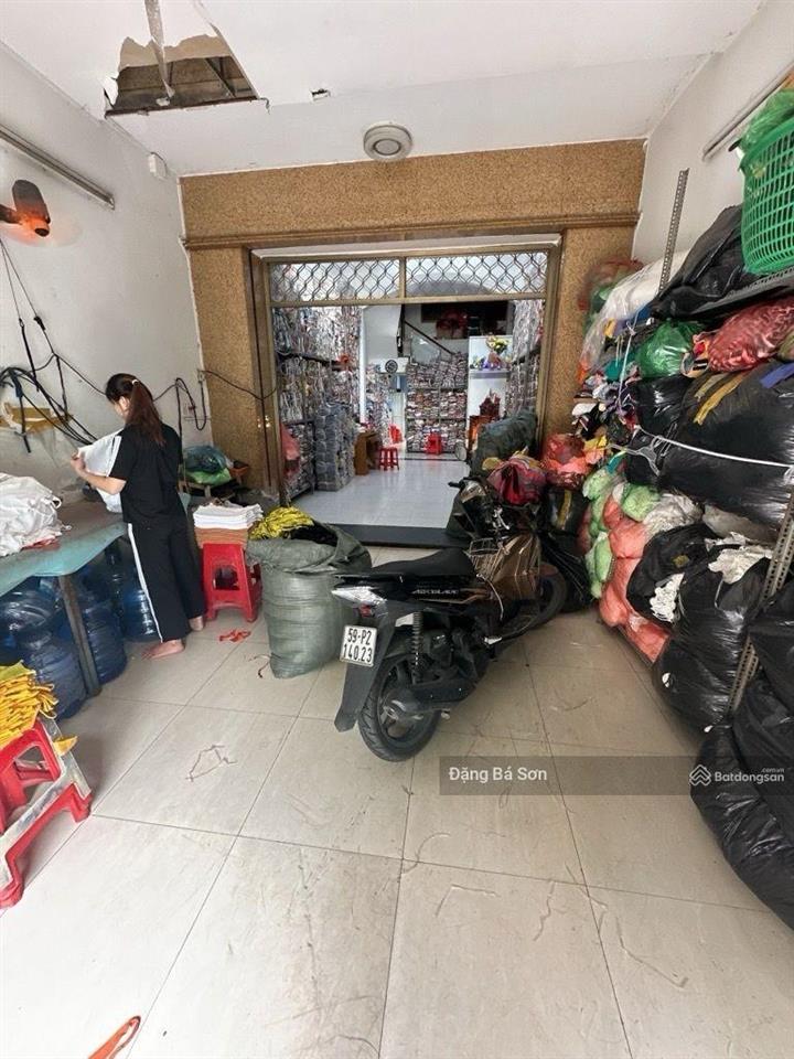 Mặt tiền kinh doanh lạc long quân  đông hồ, chợ tân bình, 4 tầng, 4.1x18m, chỉ nhỉnh 12 tỷ.