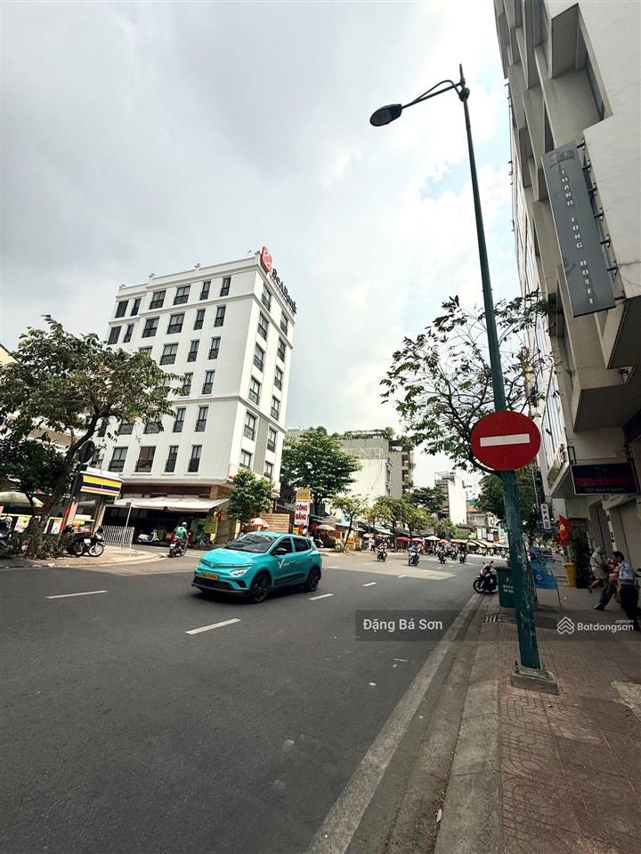Mặt phố sân bay, 6.5x18m, 4 tầng, dòng tiền 50tr/th, nhỉnh 25 tỷ