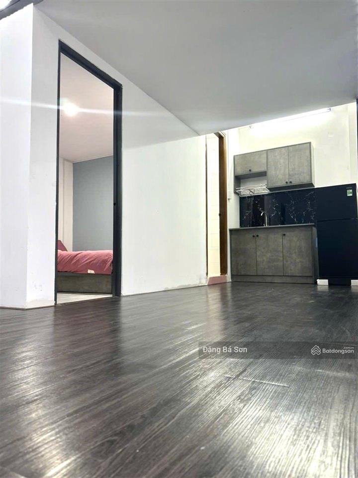 Mặt phố sân bay, 6.5x18m, 4 tầng, dòng tiền 50tr/th, nhỉnh 25 tỷ