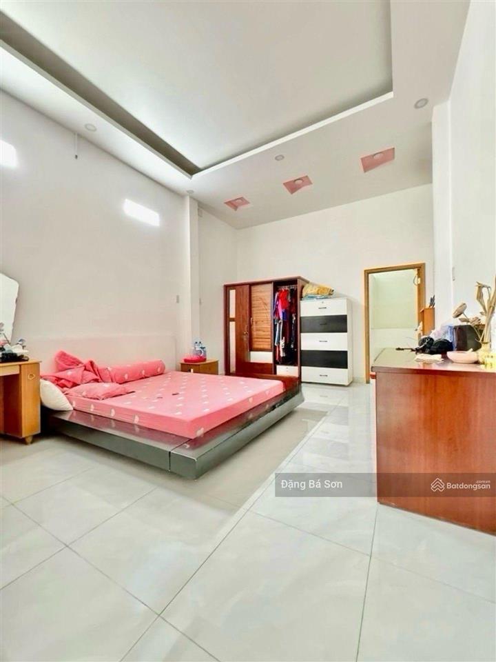Hiếm có 1 căn, mặt tiền bàu cát, 4 tầng, 4x18m, nhỉnh 13 tỷ.