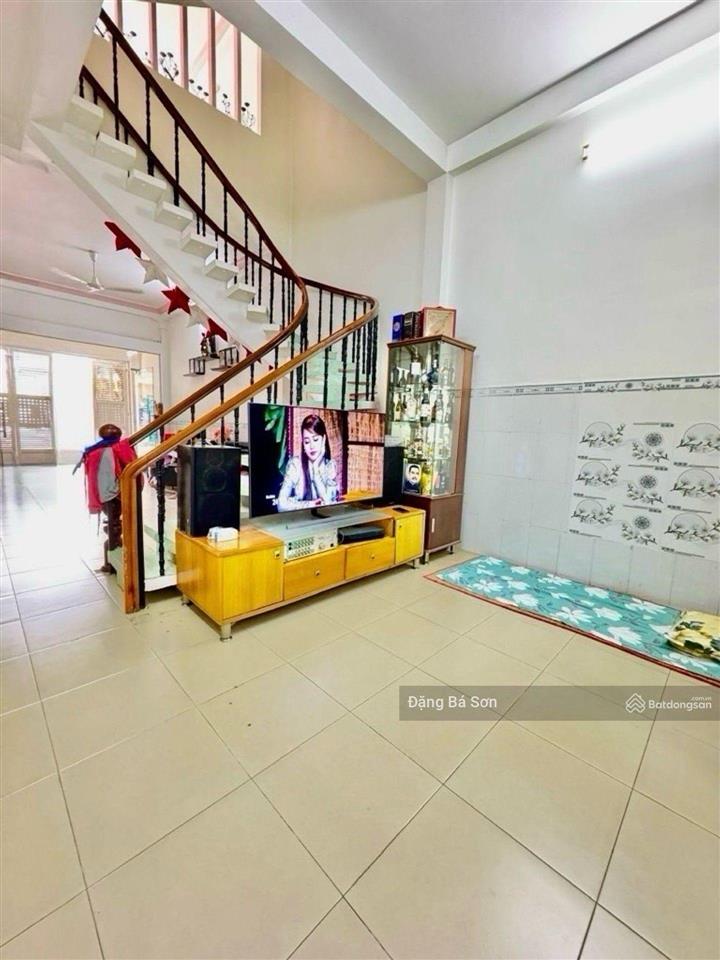 Hiếm có 1 căn, mặt tiền bàu cát, 4 tầng, 4x18m, nhỉnh 13 tỷ.