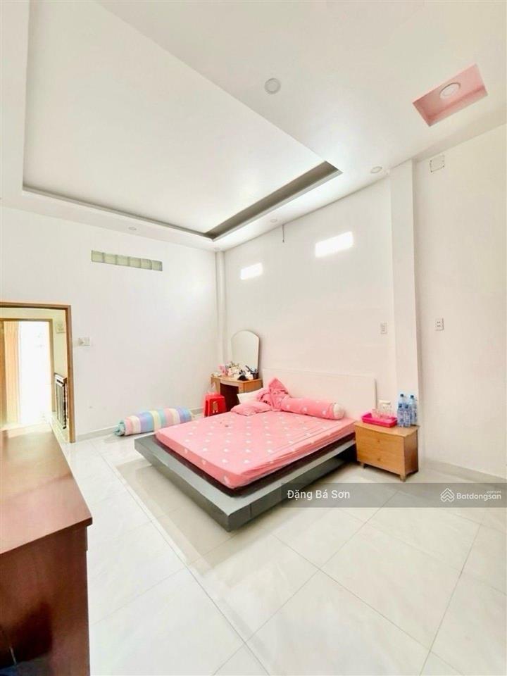Hiếm có 1 căn, mặt tiền bàu cát, 4 tầng, 4x18m, nhỉnh 13 tỷ.