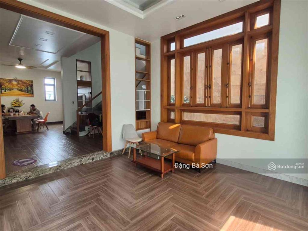 Chính chủ bán biệt thự 180m2, 3 tầng, kế bên khu sân bay, tân bình, nhỉnh 17 tỷ.
