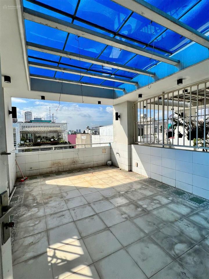 Cho thuê nhà 3 tầng 4pn. 5wc hẻm oto  đường 22 linh đông