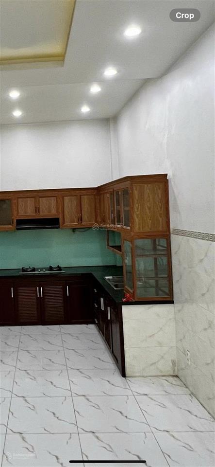 Cho thuê nhà 3 tầng 4pn. 5wc hẻm oto  đường 22 linh đông