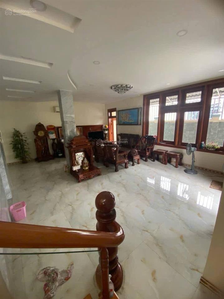 Cho thuê nhà 4 tầng 3pn ( có thang máy ) tăng nhơn phú a. quận 9