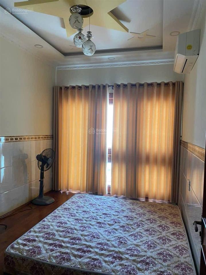 Cho thuê nhà 4 tầng 3pn ( có thang máy ) tăng nhơn phú a. quận 9