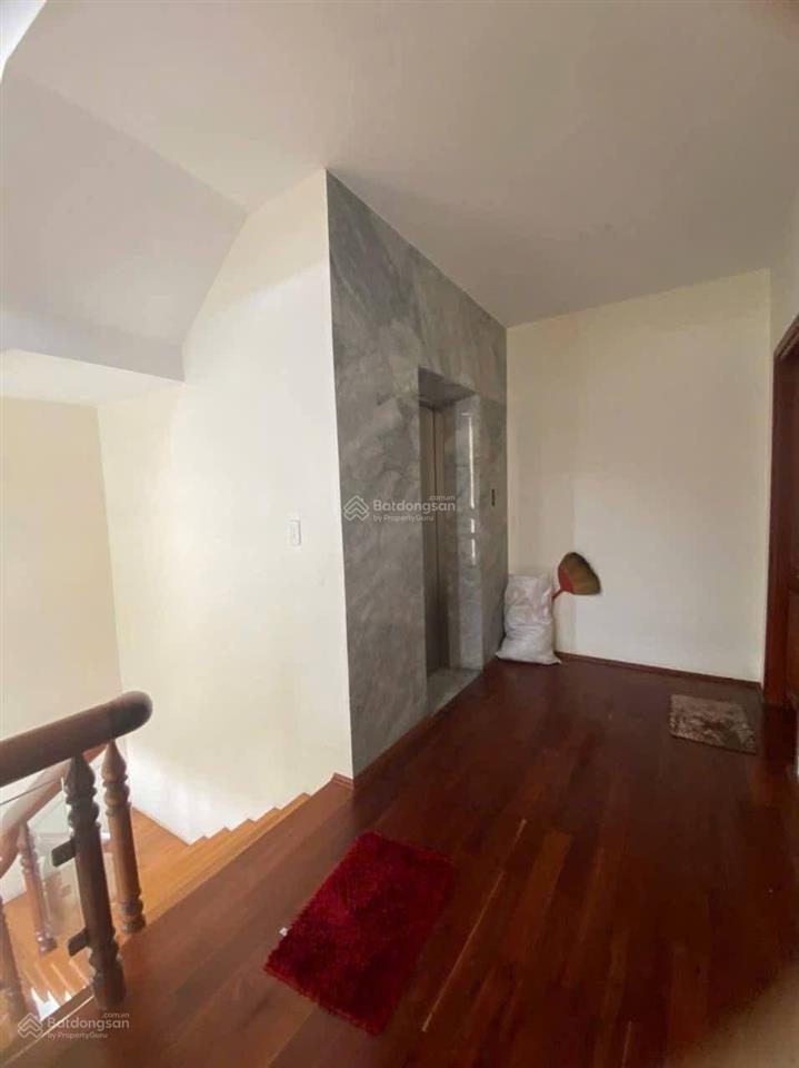 Cho thuê nhà 4 tầng 3pn ( có thang máy ) tăng nhơn phú a. quận 9