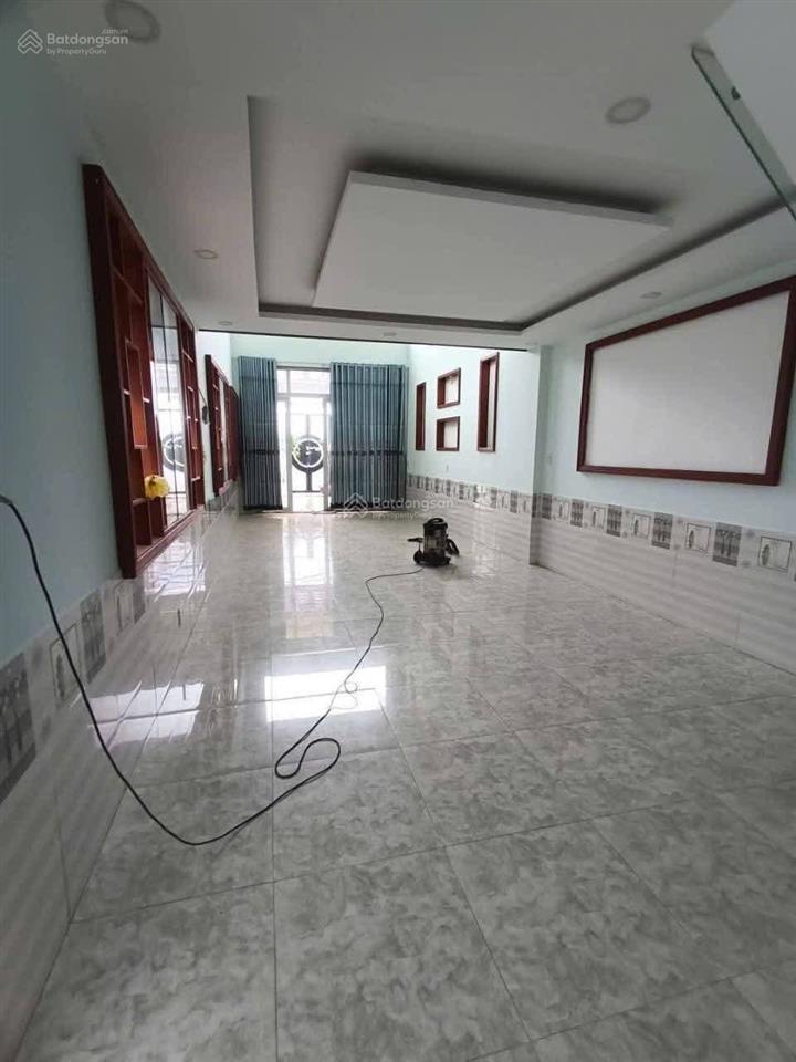 Cho thuê nhà 4pn sân đậu 2 oto  phường tân phú. quận 9 cũ
