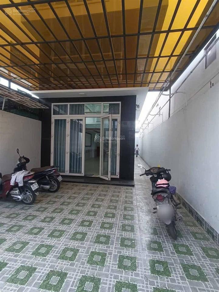 Cho thuê nhà 4pn sân đậu 2 oto  phường tân phú. quận 9 cũ