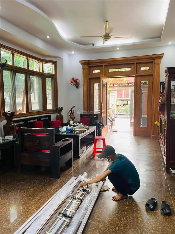 Cho thuê biệt thự 5pn  đường 11 trường thọ  thủ đức