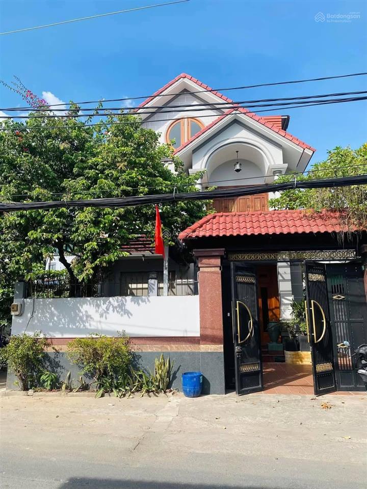 Cho thuê biệt thự 5pn  đường 11 trường thọ  thủ đức