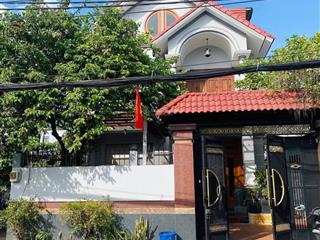 Cho thuê biệt thự 5pn  đường 11 trường thọ  thủ đức