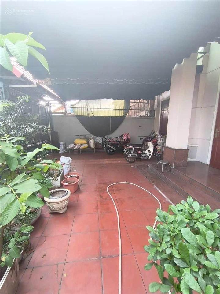 Cho thuê biệt thự sân vườn  quận 9