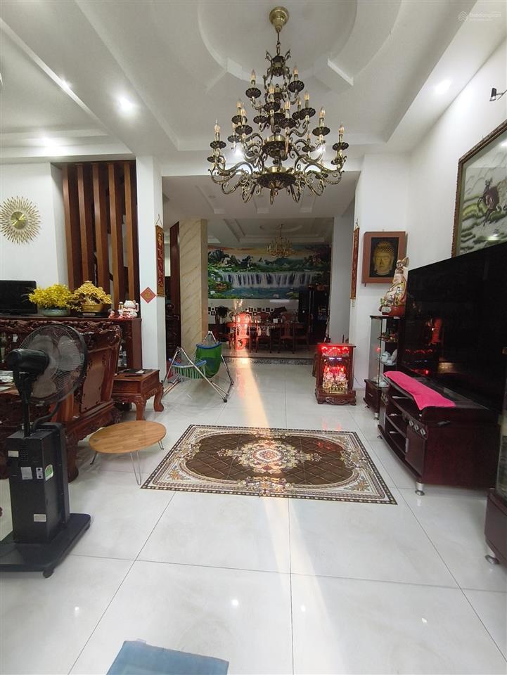 Cho thuê biệt thự  đường 5 linh chiểu (gần vincom thủ đức)