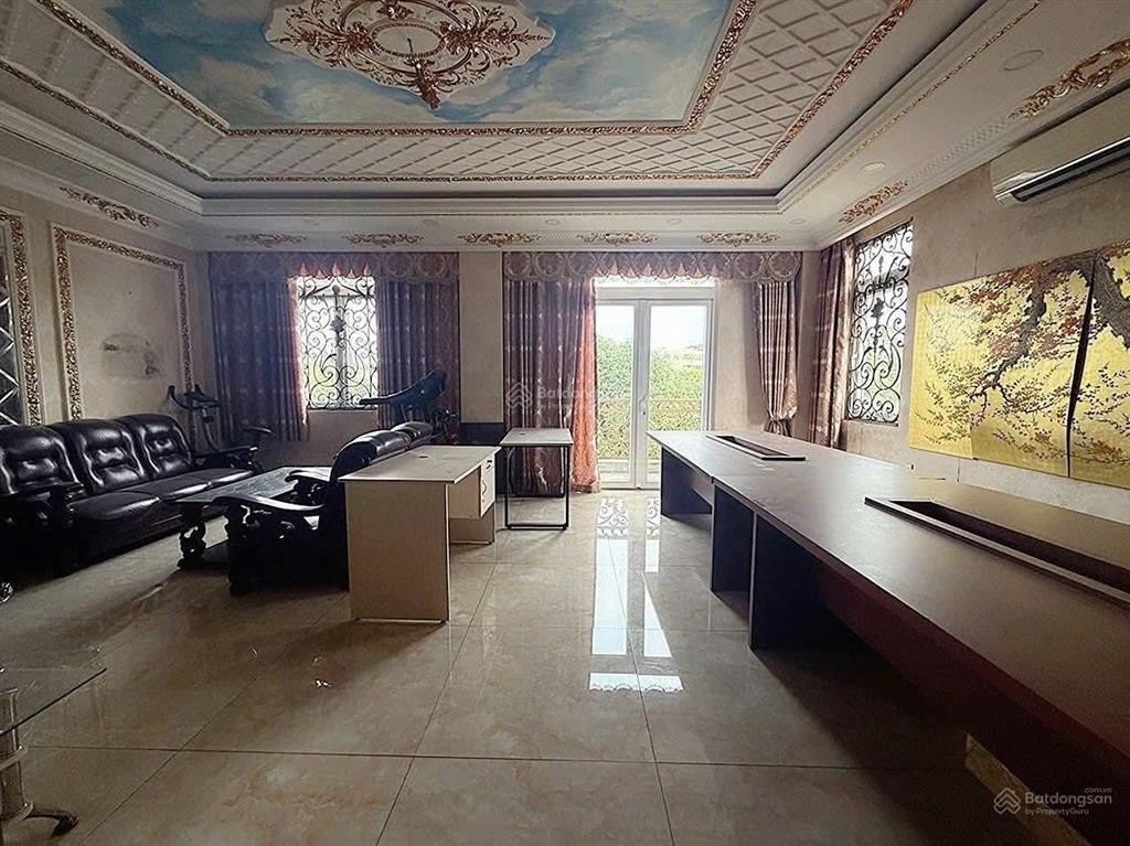 Biệt thự bắc rạch chiếc  phước long a  quận 9