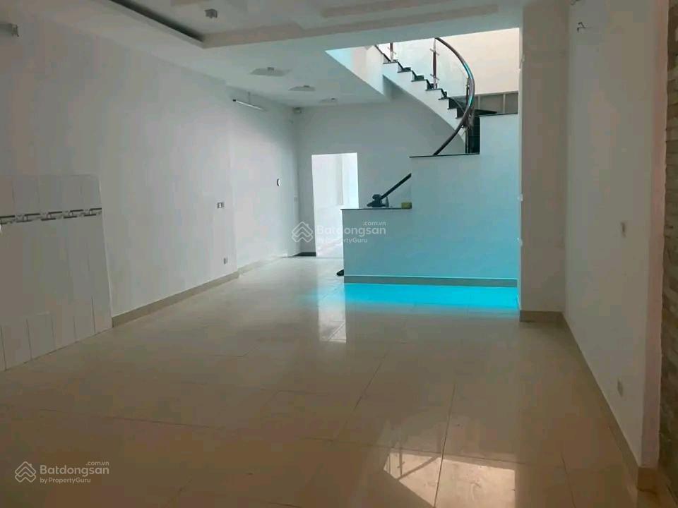 Cho thuê nhà 4 tầng đường man thiện  quận 9