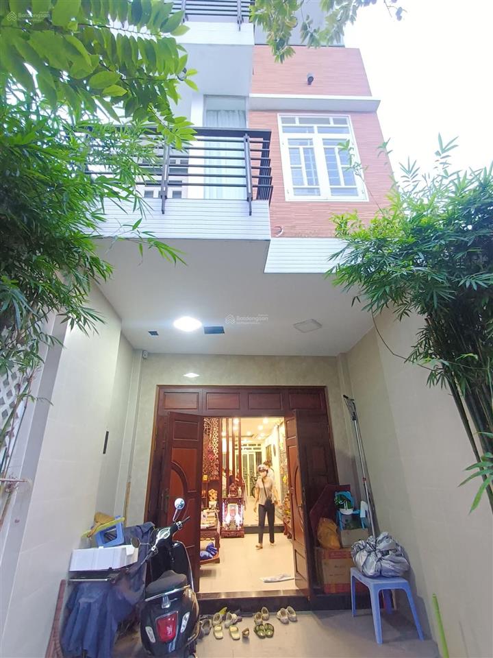 Nhà 3pn. 4wc sân oto  trường thọ, thủ đức