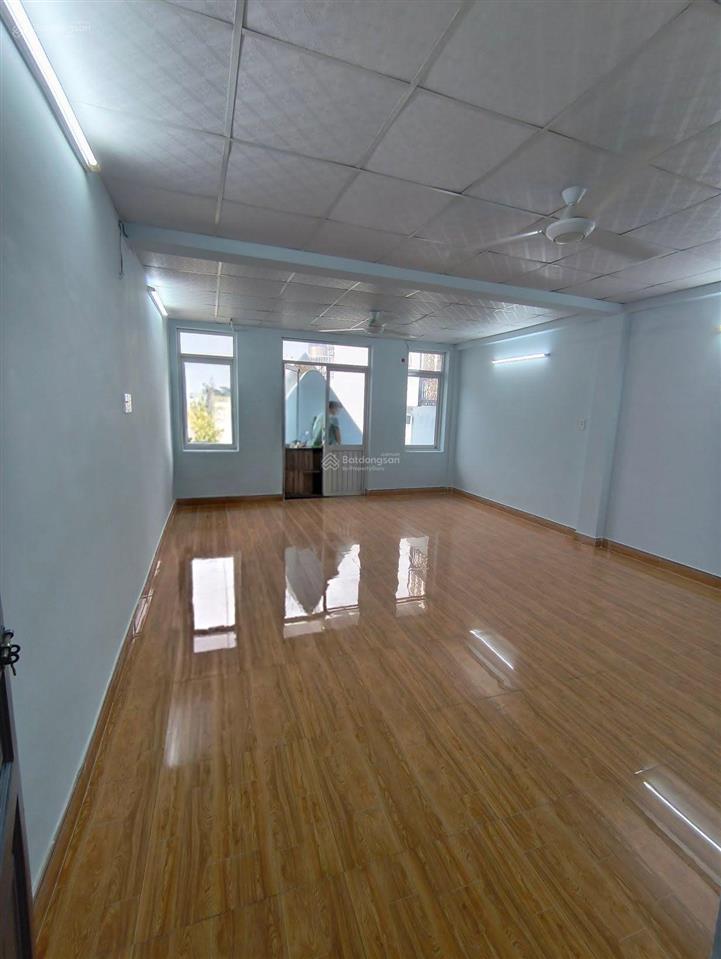 Cho thuê nhà 4pn  đường 7 linh trung (gần hoàng diệu 2)