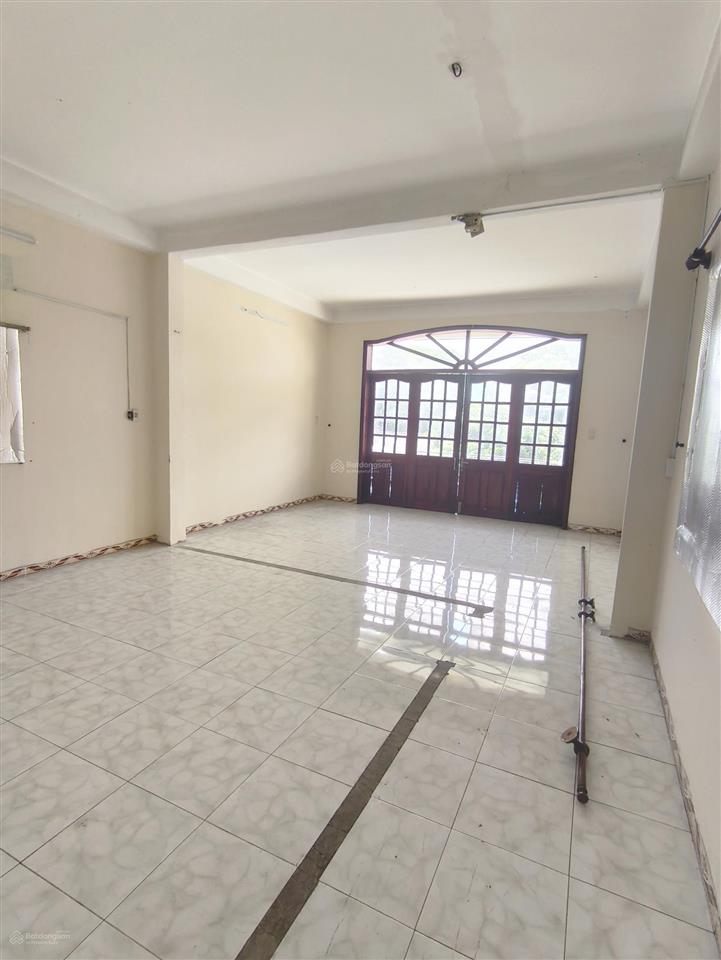 Nhà mặt tiền kinh doanh lê văn việt, quận 9