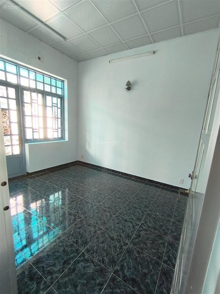 Nhà cấp 4 đường 429 lê văn việt  quận 9 cũ