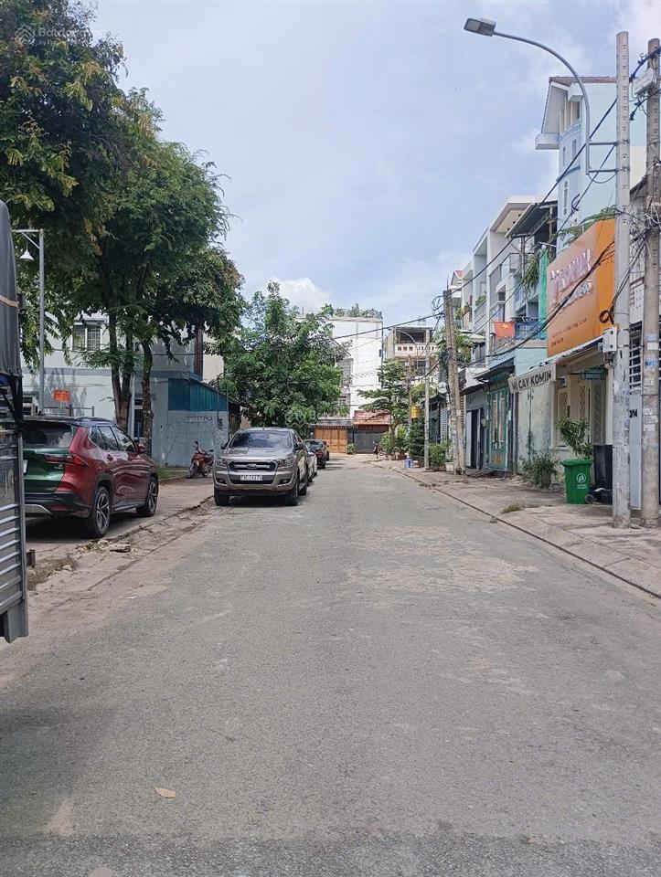 Nhà 1 lầu 4pn  đường 9 linh trung (gần hoàng diệu 2)