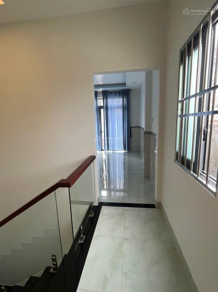 Cho thuê nhà 4pn  lê văn chí, linh trung (gần ngã 4 thủ đức)