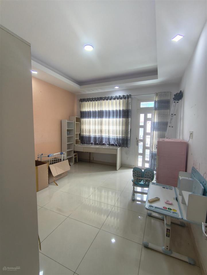 Cho thuê nhà 3pn hẻm 200 lê văn việt  quận 9