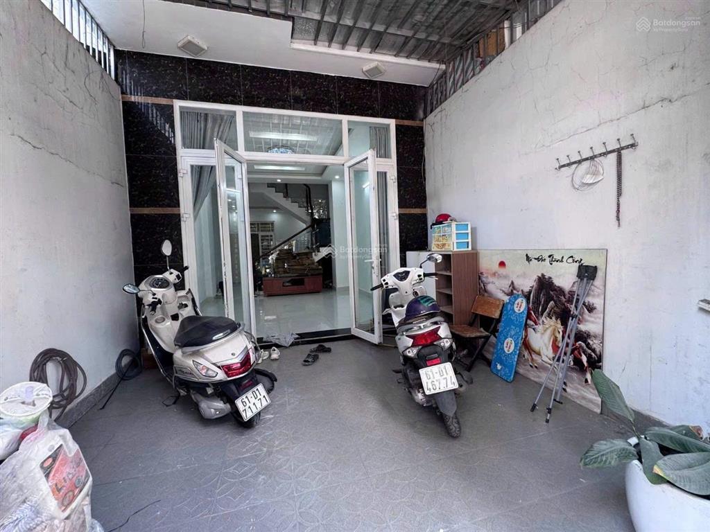 Cho thuê nhà 4pn.3wc  đường 30 linh đông, thủ đức (cách phạm văn đồng 500m)