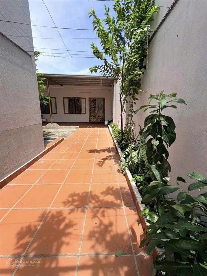 Nhà cấp 4 sân vườn 2pn  đường 2 tăng nhơn phú b  quận 9
