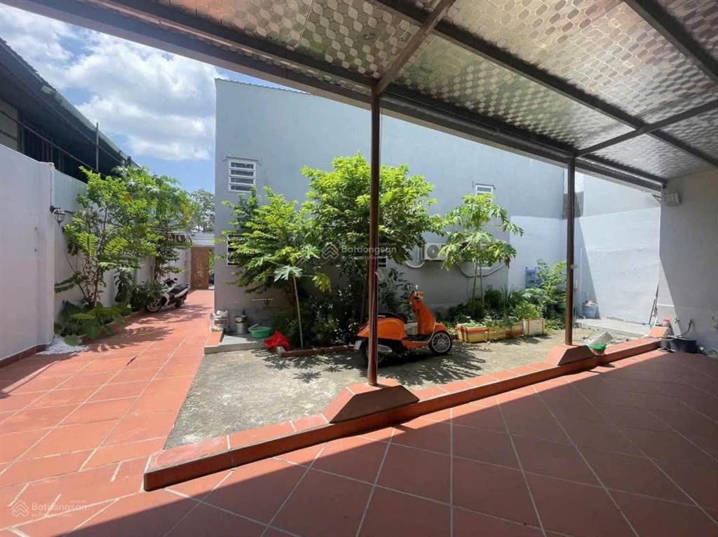 Nhà cấp 4 sân vườn 2pn  đường 2 tăng nhơn phú b  quận 9
