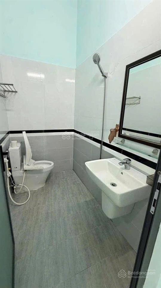 Nhà cấp 4 sân vườn 2pn  đường 2 tăng nhơn phú b  quận 9